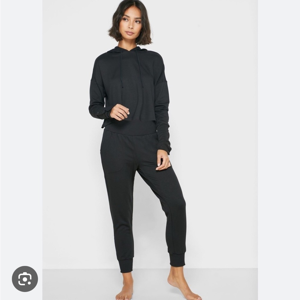 Nike women’s flow hyper